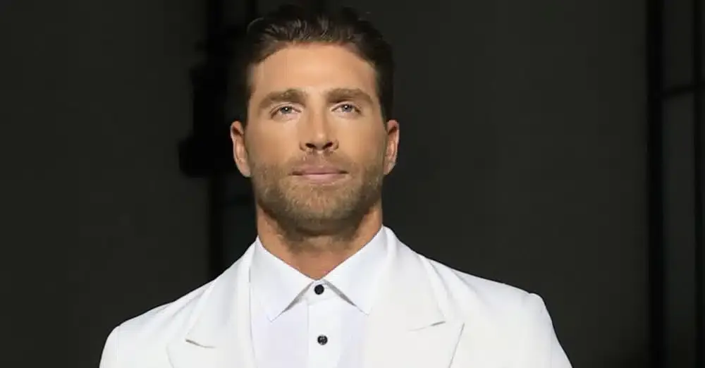 Μανικασ: Αττική: Γιώργος Μανίκας και η υπόθεση