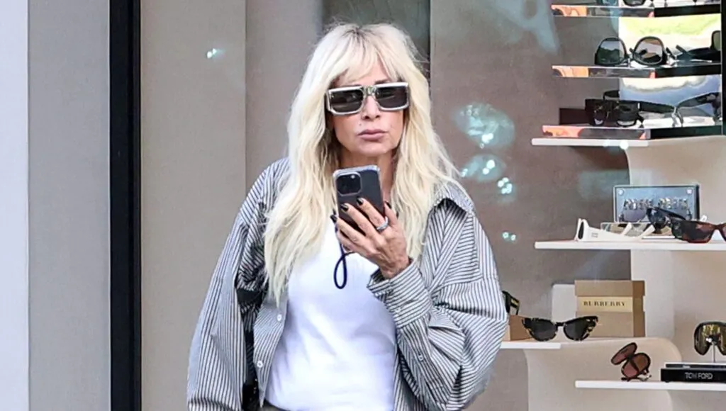 Άννα βίσση: Hotel Ερμού:  και η αποχώρηση του Κάρλος Πέρεζ