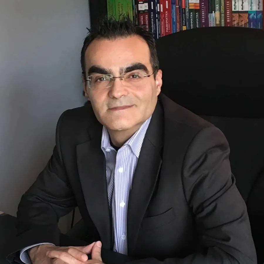 Δημήτρησ αλεξάνδρου: Δημήτρης Αλεξάνδρου: Το φίδι του ονομάζεται Ρία