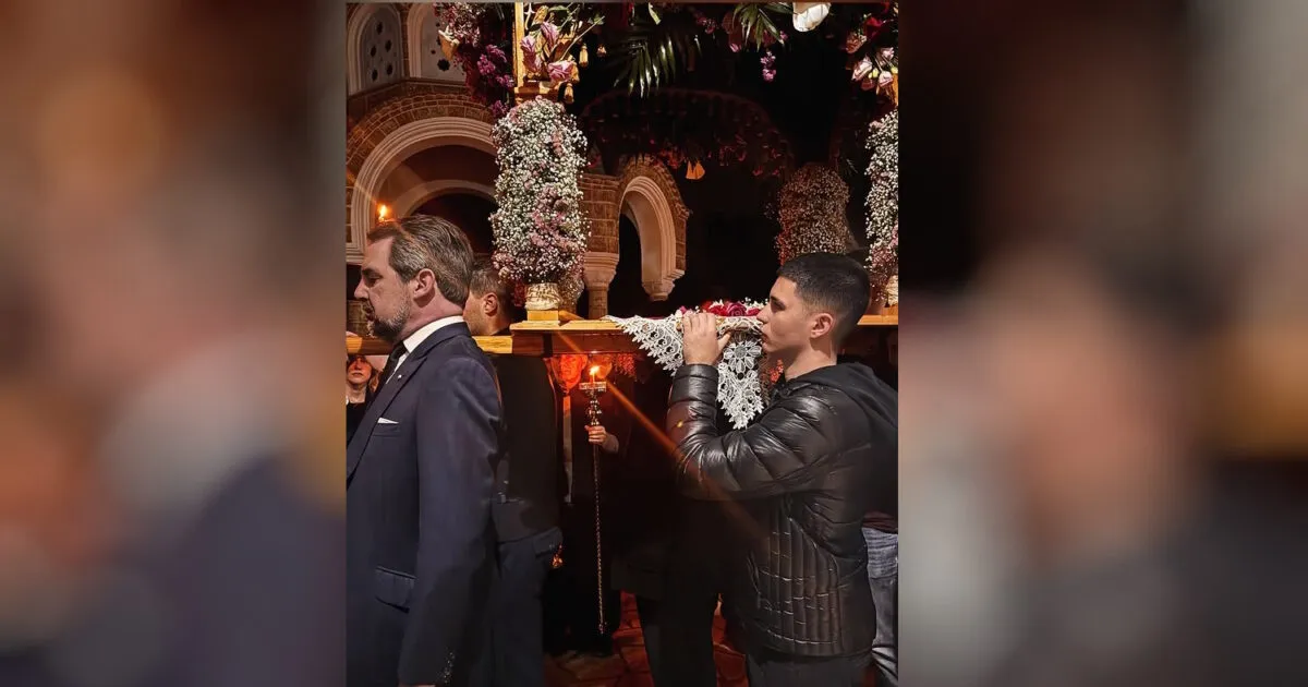 Γιώργοσ τσαλίκησ: Γιώργος Τσαλίκης στην Εκάλη: Μια συγκινητική περιφορά του Επιταφίου