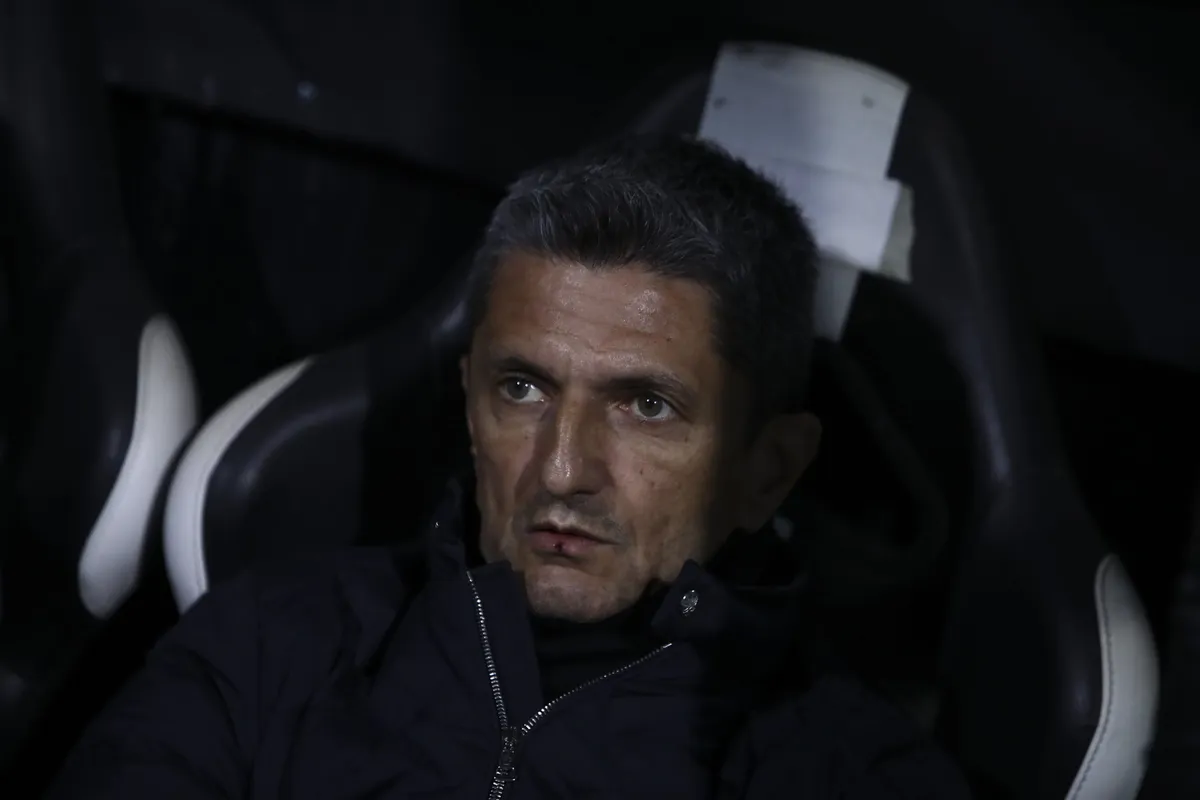 Ιβάν σαββίδησ: Βουκουρέστι: Ιβάν Σαββίδης στο τελευταίο αντίο του Μιρτσέα Λουτσέσκου