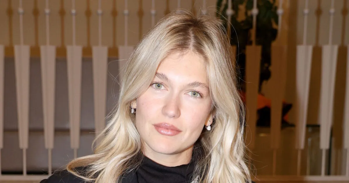 Κλέλια ανδριολάτου: Κέρκυρα:  και Μπάμπης Τσαούσογλου περνούν το Πάσχα