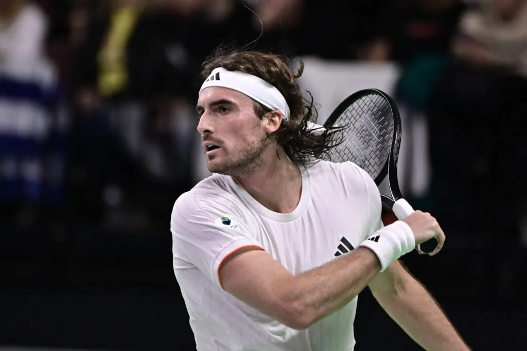 Stefanos tsitsipas: Στέφανος Τσιτσιπάς: Μοναχικός στο Tour και νέα απόκτηση