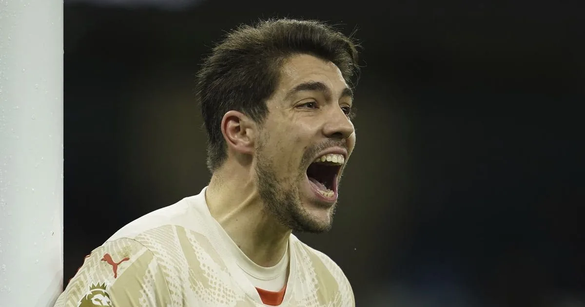 Ολυμπιακός: Προχωρημένες επαφές για τον τερματοφύλακα Στέφαν Ορτέγκα, εξετάζεται ο Γιασίν Τιτραουί